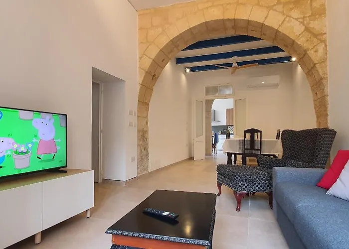 Dar Tan-Nanniet - House Of Character With Private Pool