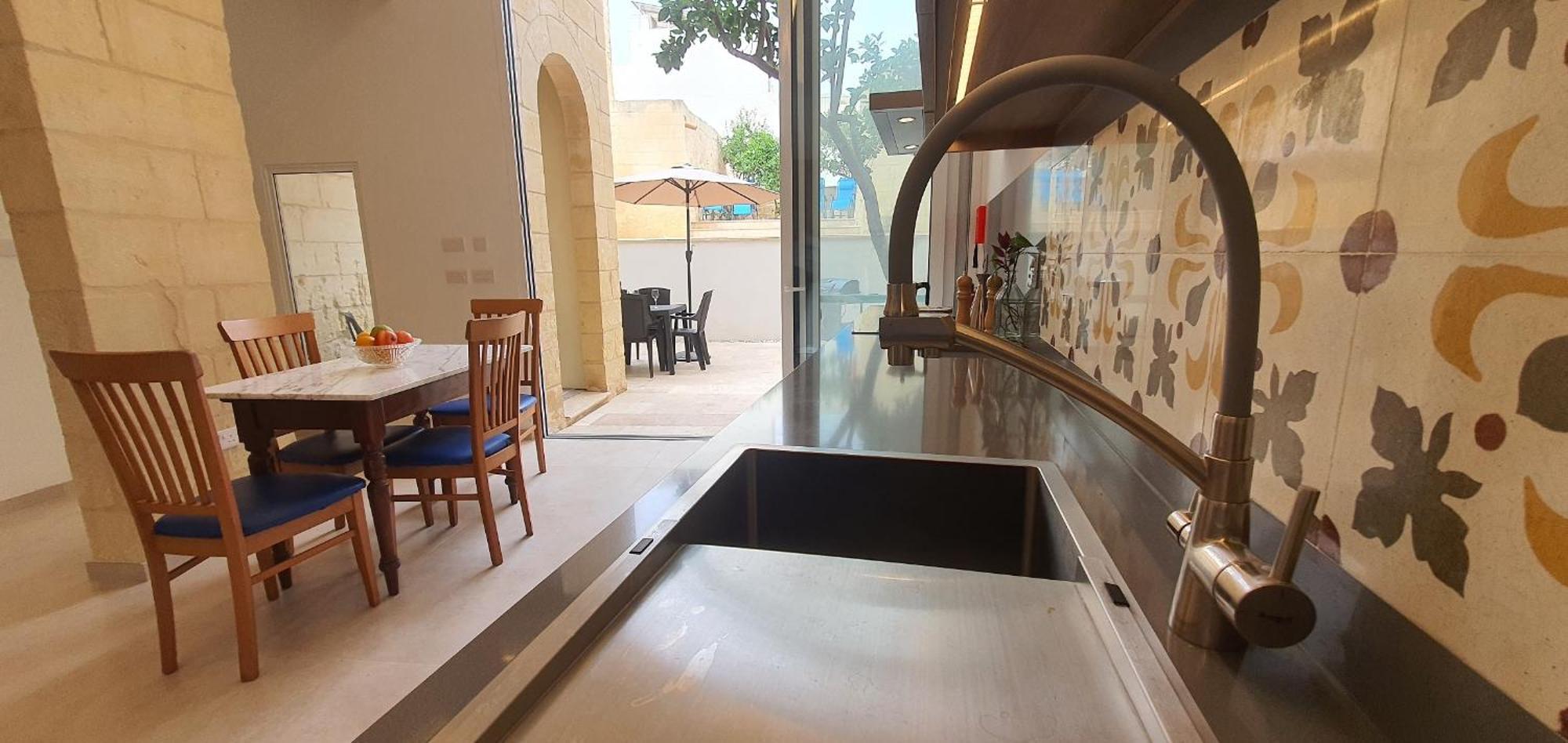 Dar Tan-nanniet - House Of Character With Private Pool *